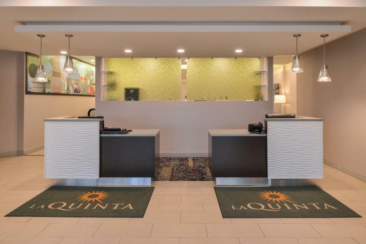 La Quinta By Wyndham South Hotel